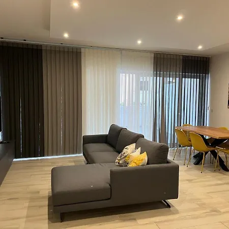 Ballutta Apartment